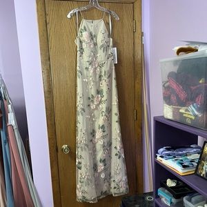 embroidered tulle formal dress. jenny yoo claire style. size 2